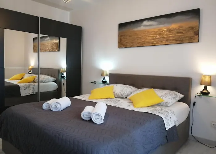 Seny Gold Apartment Pula