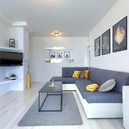 Seny Gold Appartamento Pola