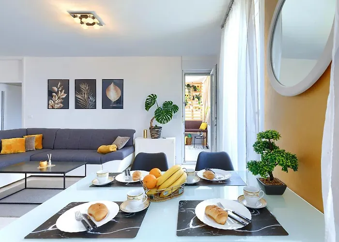 Seny Gold Apartment
