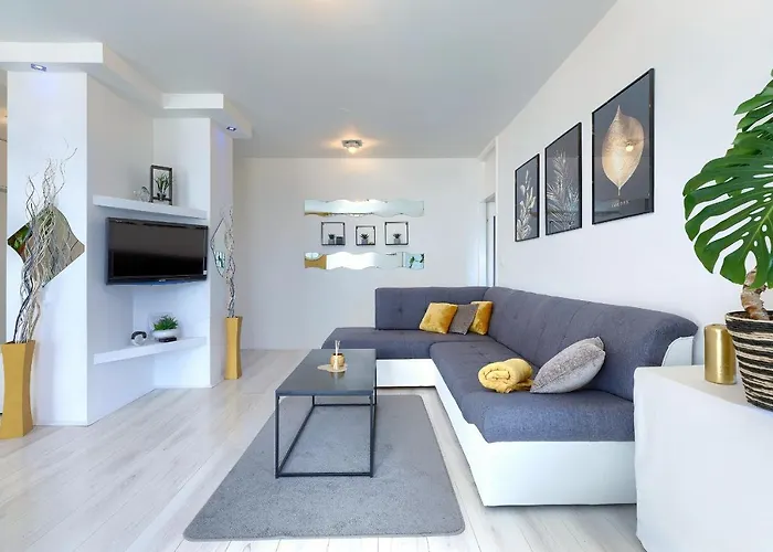 Seny Gold Apartment Pula